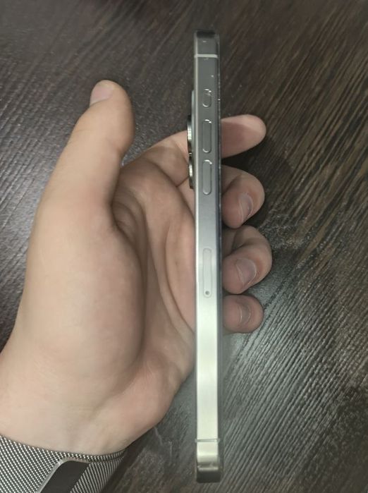 Продам iphone 15 pro max 256gb