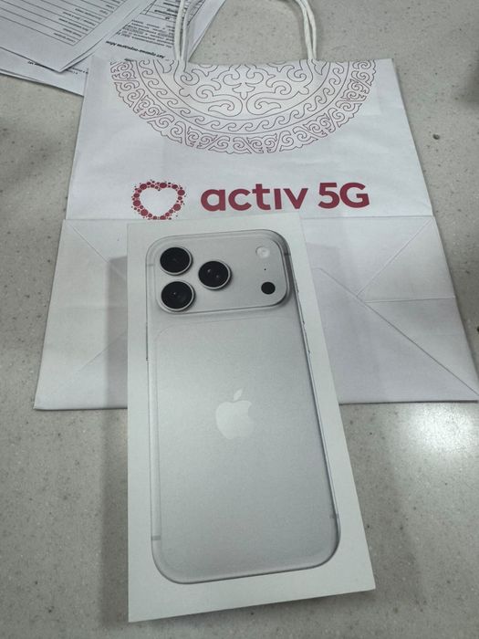 Продам Iphone 18 pro 256 gb,новый не распечатанный.