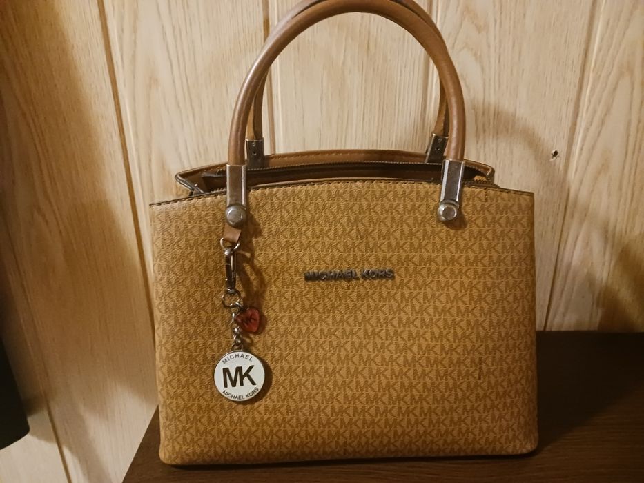 Michael Kors чанта