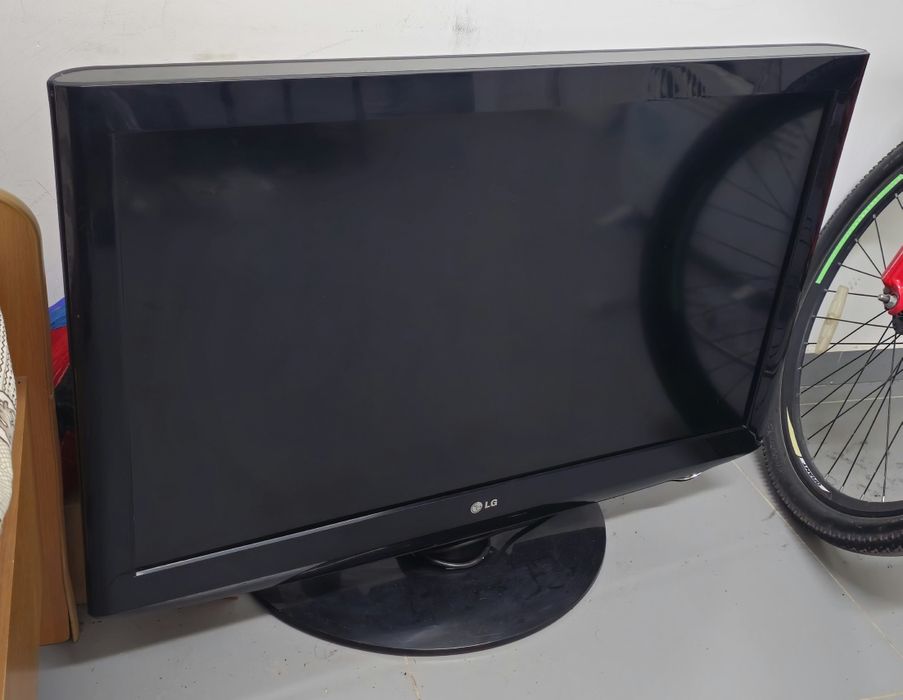 Телевизор LG б/у