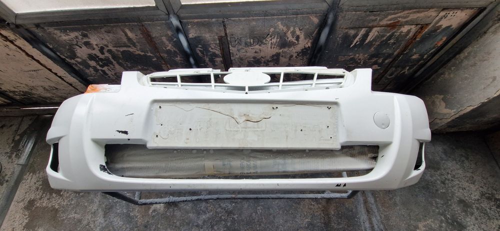 Бампер приора перед