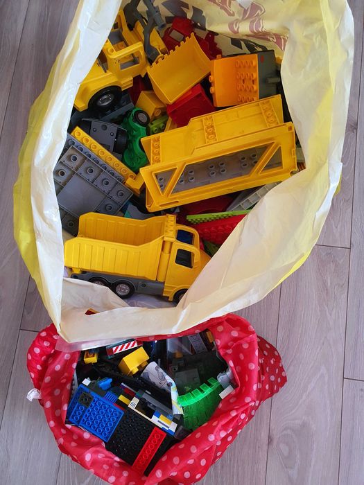 Срочно продам игрушки лего