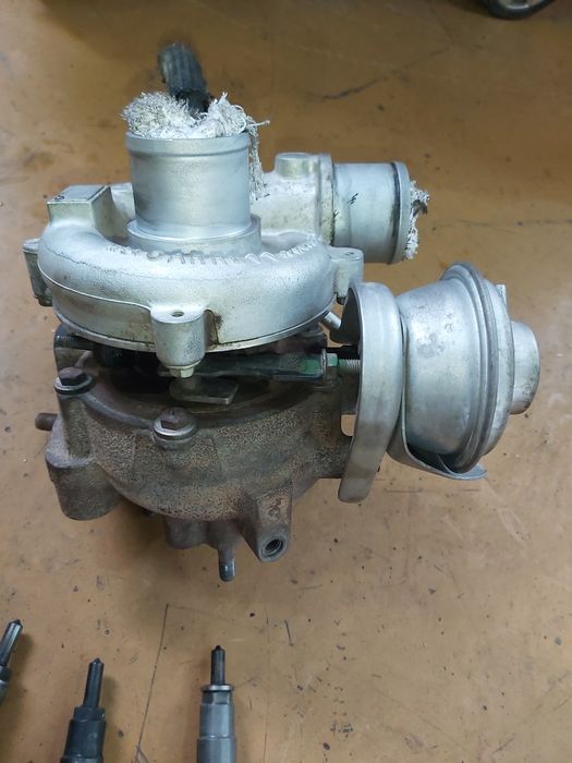 Предна броня, турбо, дюзи и други части Тойота Рав 4 2.0 дизел 116 к.с