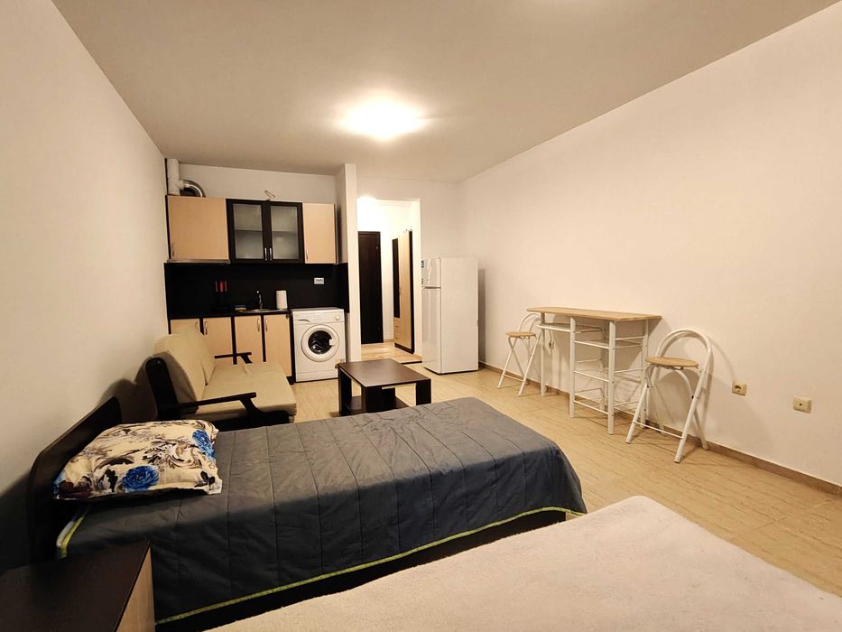 Дава се под наем Едностаен апартамент в Несебър - 38 кв.м за 173.4 € - Снимка #1