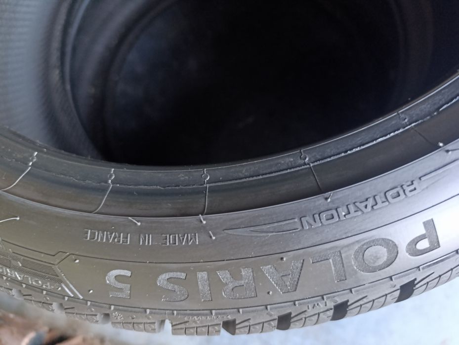 Anvelope de iarnă 215 40 17 Barum ,8mm