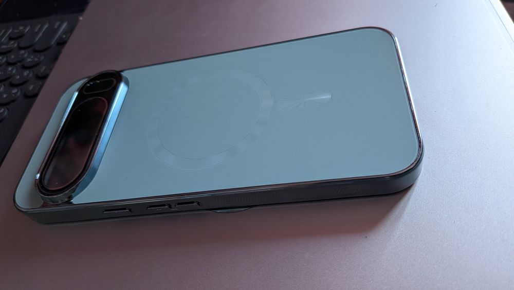 Google pixel 10 pro XL чехол