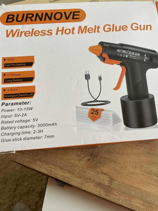 Безжичен пистолет за силикон , Поялник за топъл силикон / лепило