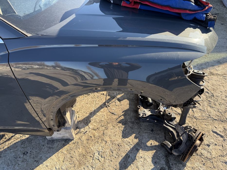 Capota / Aripa dreapta Audi Q3 83A 2019-2025