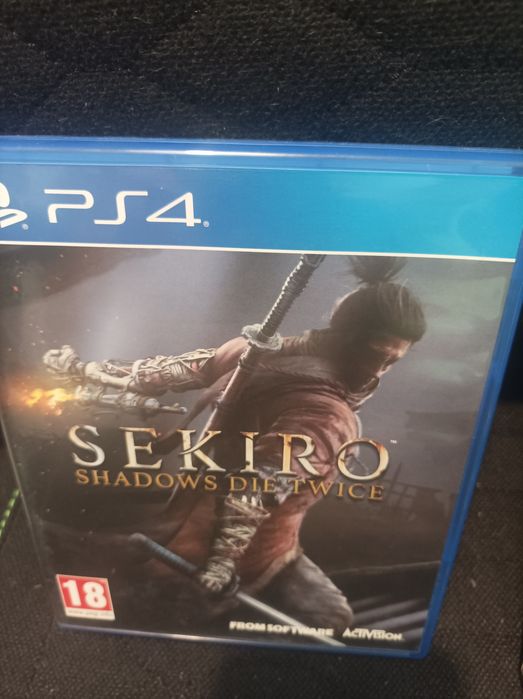 Геймърски стол Razer, номер едно в бранша със подарък игра sekiro и метална кутия!