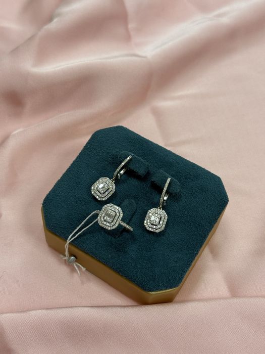 Золотой комплект с бриллиантами