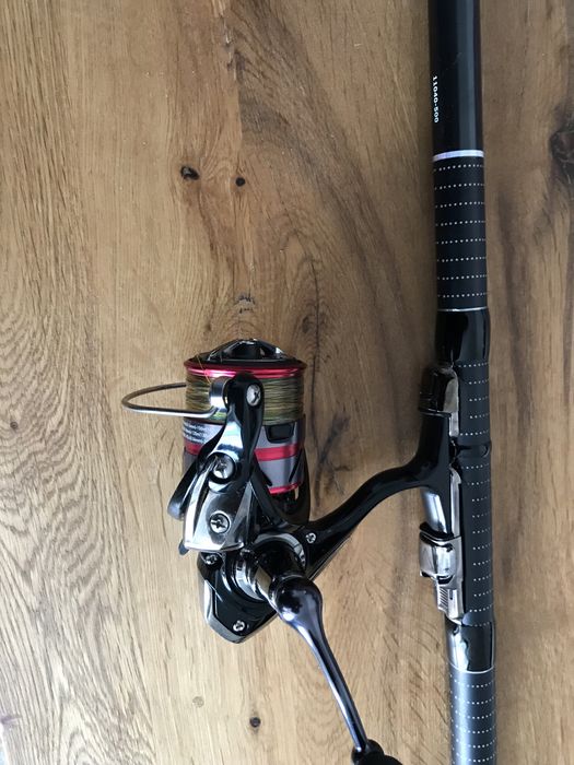 Vând bolognese blade bolo 5m+mulinetă daiwa ninja 2000LT
