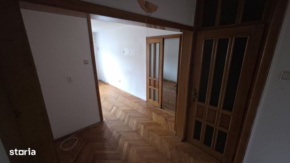 Apartament 2 camere central , 57 mp Petrosani, Hunedoara