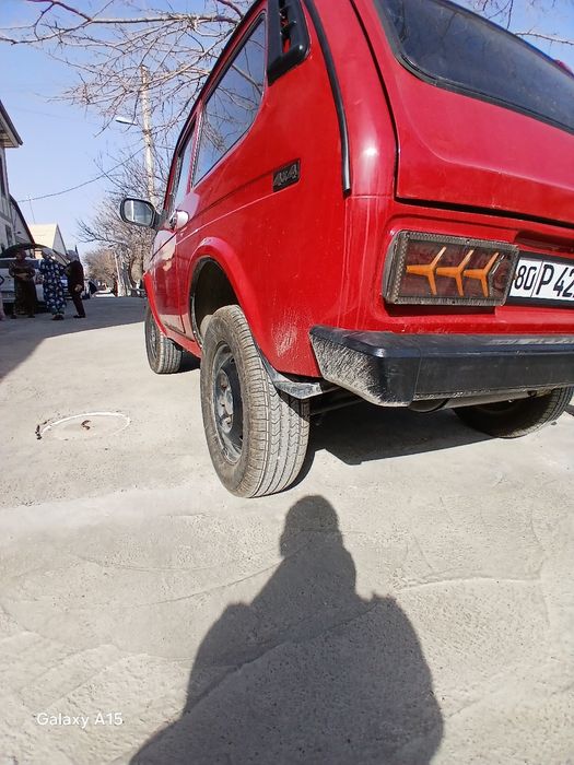 Нива Niva сотилади продаётся