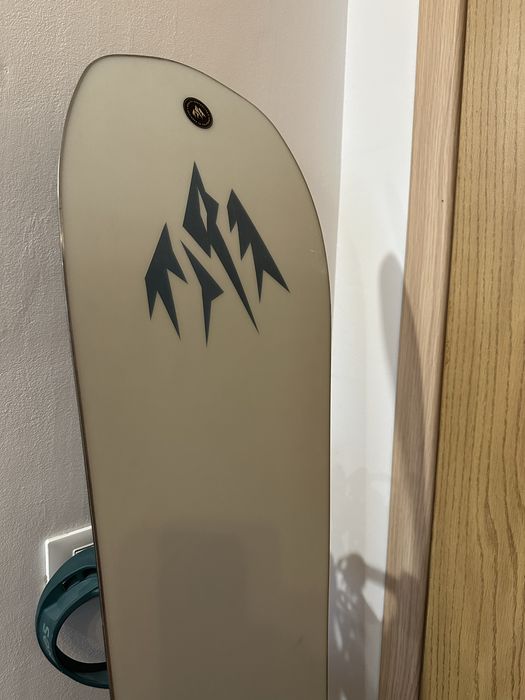 Placa snowboard Jones Dream Weaver 139 cu legaturi Equinox S