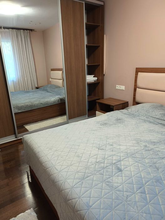 Inchiriere apartament 3 camere, semidecomandat pe Str. Marasesti - Disponibil începând cu 1 iulie 2026.