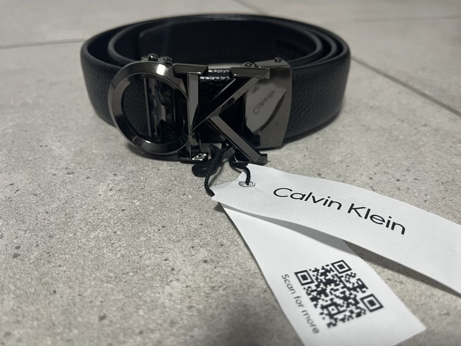 Vând curea Calvin Klein CK