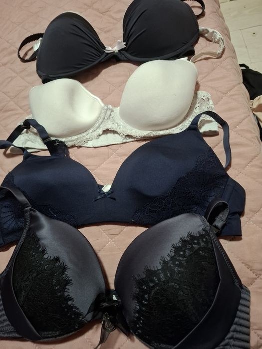 Продавам сутиени 75б