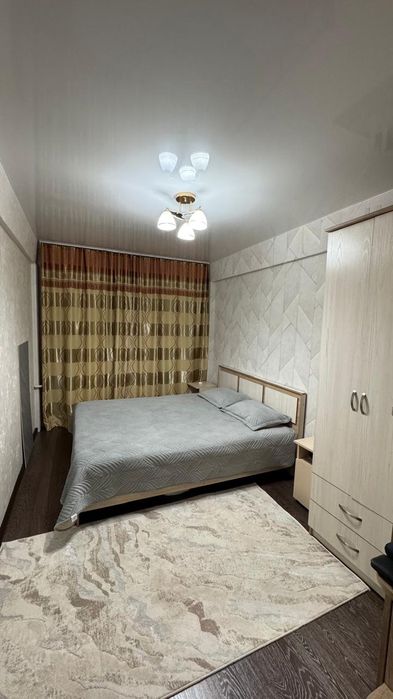 Продам шторы б/у