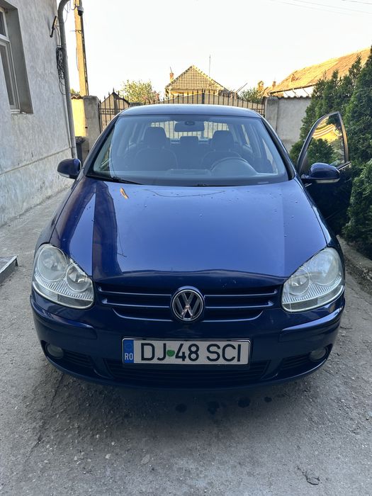 VOLKSWAGEN Golf 0
