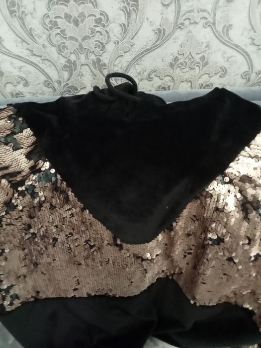 Продам костюм. 48размер