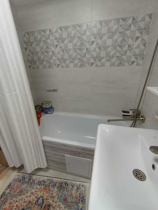 Продам 3комн кв 8мкр