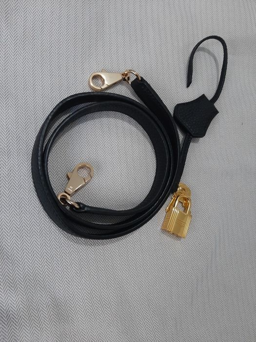 Сумка на ремне и с ручкой