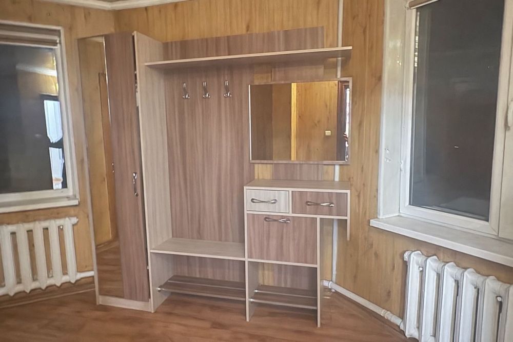 Прихожая б/у в хорошем состоянии