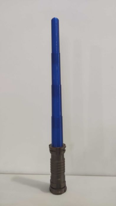 Sabie telescopică pliabilă – recuzită sci-fi extensibilă