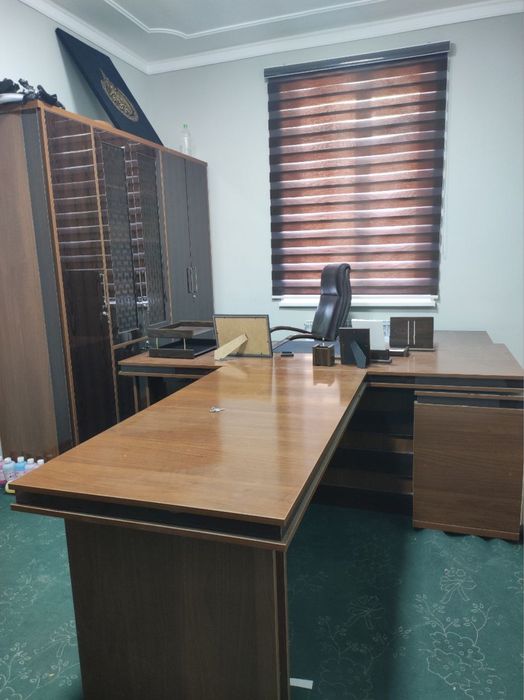 Офис мебели (директорский комплект ) идеал жагдайдагы .