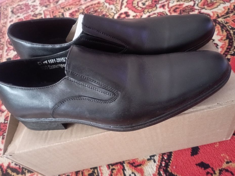 Продам новые туфли
