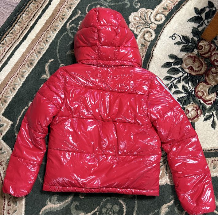 Детско яке Бенетон, размер S- 30€, КАТО НОВО