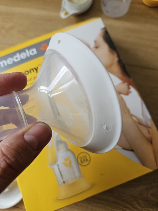 Ръчна помпа за кърма Medela Harmony