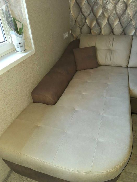 Разтегателен диван