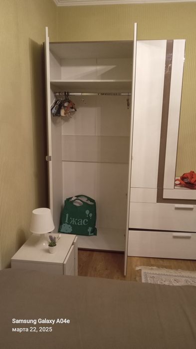 Спальный гарнитур в отличном состоянии 50000