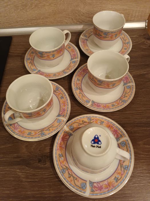 Порцеланови чаши за кафе
