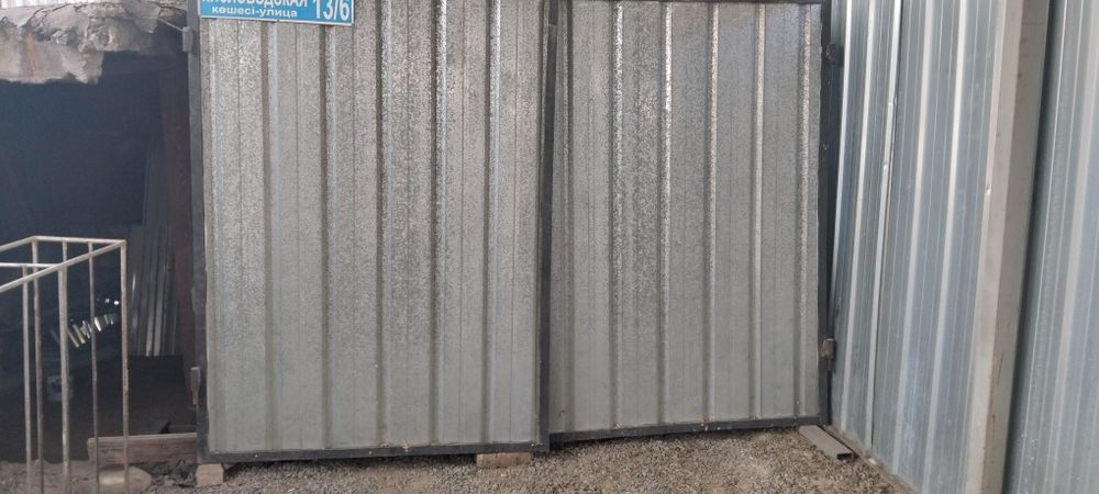 Продам ворота с калиткой