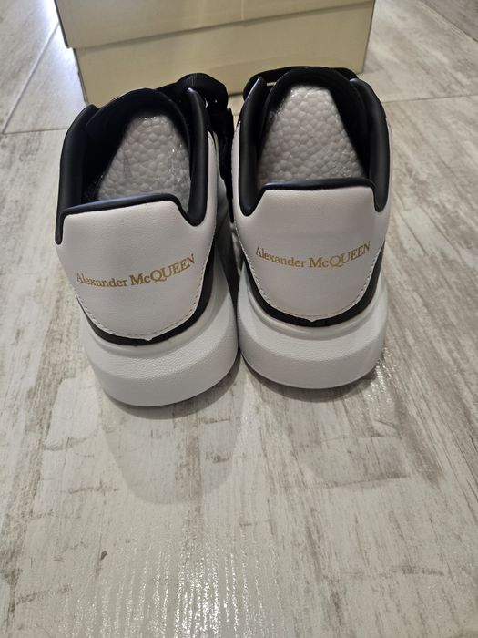 Обувки Alexander MCQUEEN