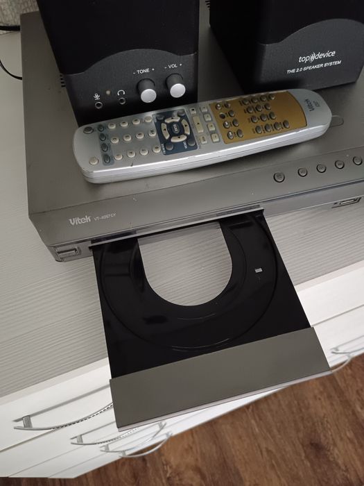 Продам аудиосистему Vitek vt-4057gy