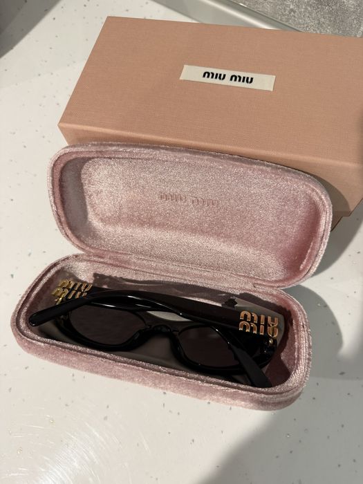 Слънчеви очила miu miu