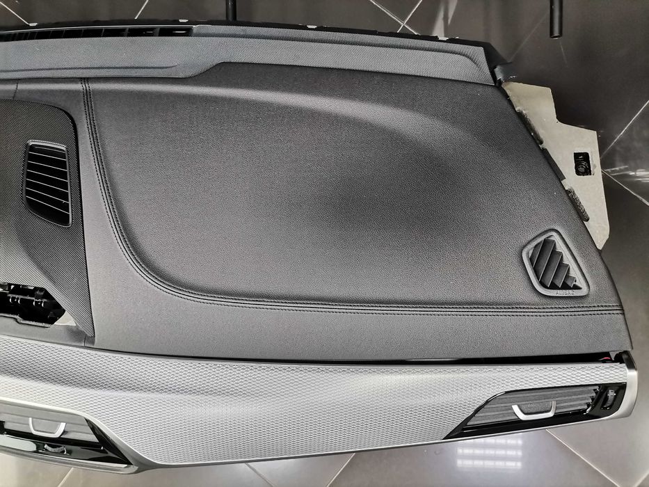 Арматурно Табло BMW 6 GT G32 Lci Черна Кожа Черен Шев БМВ Г32 ГТ - A53