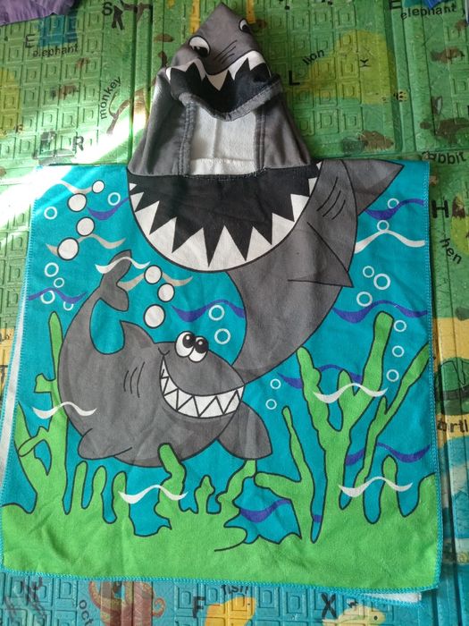 Prosop plaja cu gluga / poncho copii