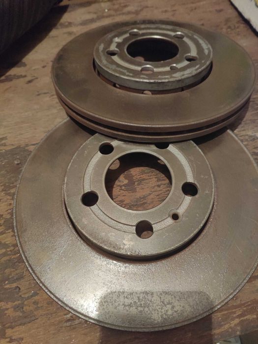 Предни ДИСКОВЕ ШКОДА РАПИД 2018 256см