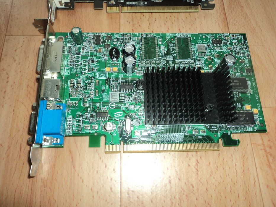 Компютърни части за по стари компютри