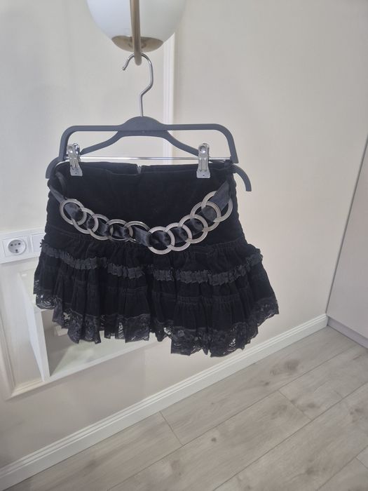 Юбка новая, красивая