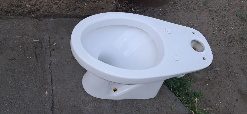 Продам унитаз в Таразе