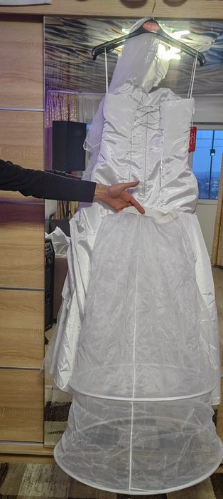 Vând rochie de mireasa