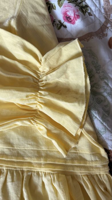 Желтое платье на весну/лето