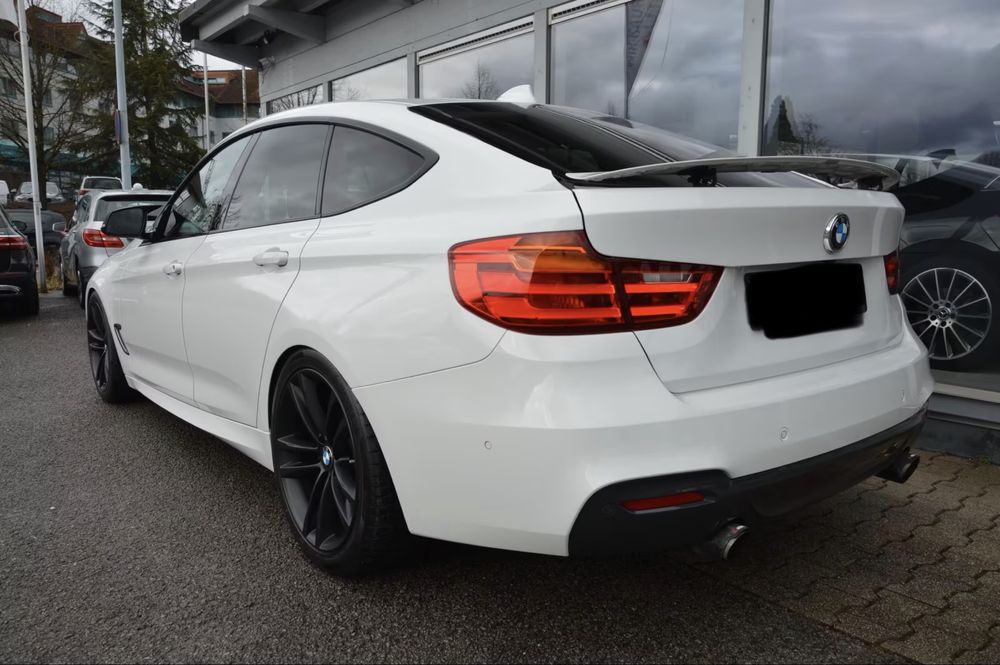 Dezmembrez BMW 330XD GT F34, M Packet / 3.0 N57, cutie automata