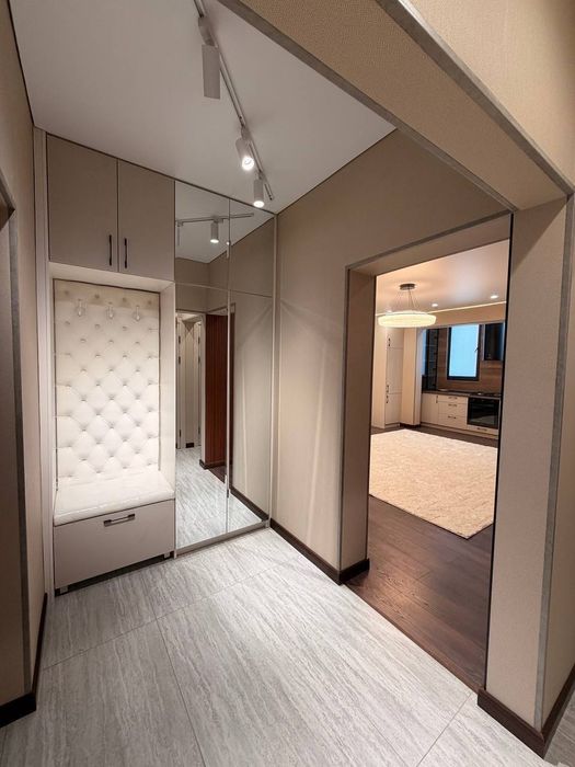 Продается 2в3 комнатная Ойбек Ор-р Basilic/ Time keeper