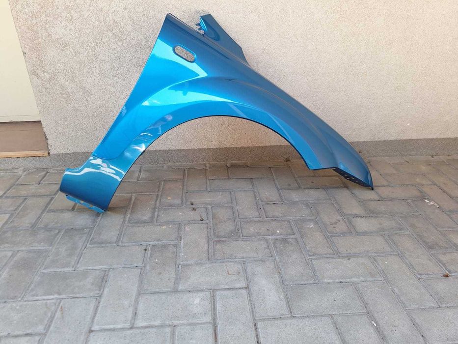 Aripa Fata Dreapta Ford Focus 2/II An 2004-2008 Vopsita Albastru